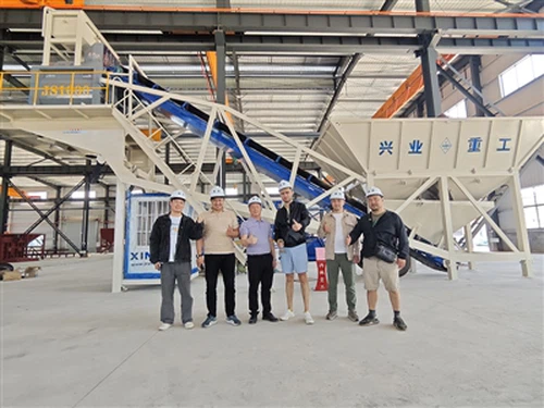 다국적 고객이 모여 콘크리트 엔지니어링의 새로운 장을 탐색합니다.